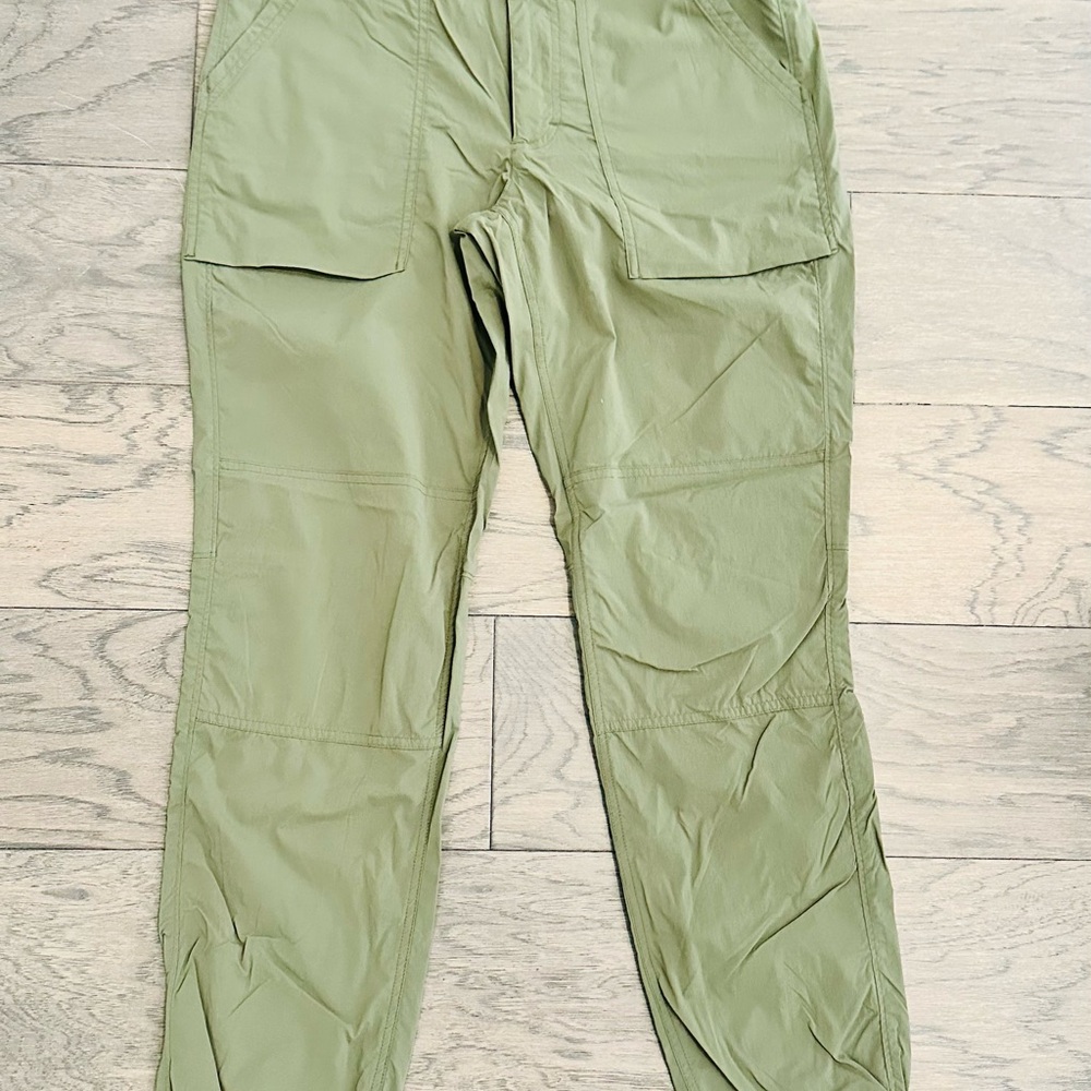 REI Co-op Women’s Green Hiking Pants Size 8